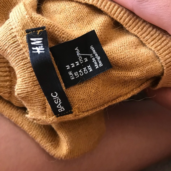 Basic H&M Sweater Dress - Picture 2 of 2